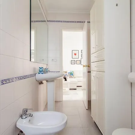 Hostly Rivero 2b Center-fibre-communal Terrace-parking Optional-cless Seville